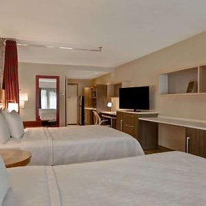Studio Suite Two Queen Beds Hearing Access or Non-Smoking